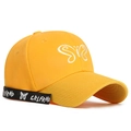 Casquette de baseball jaune vif avec broderie papillon blanche et ruban GRLFRND - Jaune
