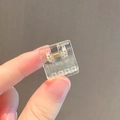 Mini molletta quadrata trasparente con molla in metallo dorato per coda di cavallo - Piccolo cubo / Champagne