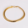 Flat gold curb chain bracelet with textured links and a secure lobster clasp - 7.5mm*21cm / Gold