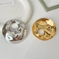 Macro shot of liquid metal hair pins with rippled texture in gold and silver finish - 2# Large Gold Hollow Round Brooch