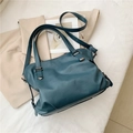 Sac fourre-tout bleu Morandi grande capacité avec texture cuir et bandoulière - Bleu