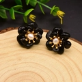 Elegant black flower earrings with natural white pearl center on s925 silver needles - Agate Flower Studs (Black)