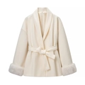 Cappotto di lana crema con cintura e polsini in lussuosa pelliccia sintetica chic - S / Bianco Sporco