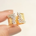 Luxuriöser vergoldeter offener Ring mit Zirkonia-Mikropavé und gebürsteter Metalloberfläche - US 6 / Gold