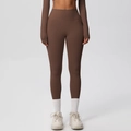Dames set met bruine yoga legging met hoge taille en effen sporttop met lange mouwen - Kastanjebruin