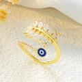 Goldener offener Ring mit Zirkon-Ährenfeder und blauem bösem Blick für Damen - Feder Böser Blick Stil (Z-623) / 14K Gold