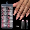 Makro-Detail von langen Coffin-French-Nägeln mit rosa Spitzen in einer transparenten Box - Rosa Ballerina-Französischer Stil (08#) / 120 Stück/Box