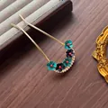 Épingle à cheveux dorée en U avec fleurs en émail vert et noir et perles - Épingle à cheveux en U avec fleur en émail cloisonné et perle