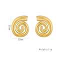 Détail de boucles d'oreilles spirales dorées avec dimensions 27mm et poids de 11g - Forme de Spirale d'Escargot / Or