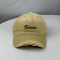 Détail de la casquette kaki vintage avec broderie Fantastic et bords usés stylisés - Taille Unique (58-60cm) / Khaki