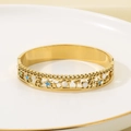 Detail of golden stainless steel bracelet with starfish, turtle and sea wave charms - Starfish and Turtle White Bead Style (KB203125-SXSJ)