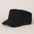 Dettaglio del cappello militare nero con bordi logori vintage e occhielli di ventilazione - M (56-58cm) / Nero