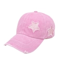 Dettaglio del berretto rosa con stella di paillettes e tesa con effetto consumato - Regolabile / Rosa
