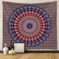 Dettaglio di un arazzo mandala bohémien con motivi floreali e vivaci tonalità di indaco - GT805-1 / 73x95cm (Tessuto Spazzolato)
