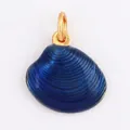 Enamel dark blue scallop shell charm pendant with golden ring for summer jewelry - Blue Resin Shell