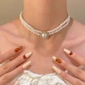 Collier double rang de perles blanches avec pendentif halo en strass sur base dorée - Collier Double Couche Pendentif Perle Strass (Or KC 6274)