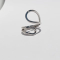 Anello geometrico minimalista in metallo argento multistrato con design a spirale lucida - Aperto Regolabile / Argento