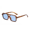 Lunettes de soleil écaille à double pont avec verres bleu clair et monture carrée chic - Monture Léopard Verres Bleus C6