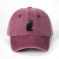 Gorra de béisbol vintage roja lavada con bordado de gato negro y diseño ajustable - Ajustable / Burdeos