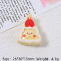 Ciondolo babbo natale torta alle fragole in resina per fai-da-te natalizio, 26x20x15mm - Torta di Babbo Natale Gialla