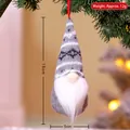 Weihnachtswichtel-Anhänger mit grauer Strickmütze und weißem Bart als Christbaumschmuck - Stil C