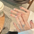 Detalle de uñas postizas francesas con mariposas 3D, perlas y lunares negros - 2132-Ataúd Extra Corto / Extra Pequeño (XS)