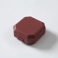 Portapillole settimanale ottagonale rosso scuro a 6 scomparti con fibbia laterale sicura - Rosso Porpora