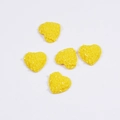 Set van vijf 12mm gele hartvormige harsstenen met een glinsterende minerale textuur - Geel
