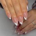 Franse amandelvormige plaknagels in nude roze met asymmetrisch wit geometrisch ontwerp - Lijmstijl (JP3063) / 24 Stuks met 1g Lijm