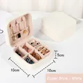 Portable white PU leather jewelry travel case with zipper and interior compartments - Zipper Style / Off-white