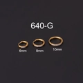 Confronto dettagliato di orecchini a cerchio in oro e zirconi da 6mm, 8mm e 10mm su nero - 6mm / Oro