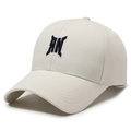 Klassische beige Baseballkappe mit marineblauem RN-Sticklogo und gebogenem Schirm - Einheitsgröße(Einstellbar) / RN Buchstaben Stickerei (K-475) / Hellbeige