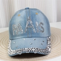 Détail de la casquette de baseball en jean bleu avec lettres PARIS brillantes en strass - No.35-Lettre PARIS-Bleu