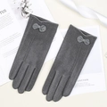 Gants d'hiver gris pour femmes avec doublure en fourrure de lapin et détail nœud - Papillon Une Ligne - Poil de Lapin Gris