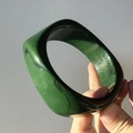 Vintage wide green resin bangle with golden powder and dark swirling marble patterns - Geometric Rhombus / Inner Diameter 65mm / Green Gold Glitter