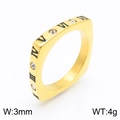 Bague carrée dorée avec pierres scintillantes et chiffres romains gravés pour femme - Or (KR103550-GC)