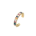 Gouden oormanchet met regenboog zirkonia rechthoekige stenen en een open C-structuur - Regenboog rechthoekige edelsteen oorklem (CR00397)