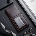 Dunkelbraune Business-Brieftasche aus Leder mit Ausweisfenster und feinen Nähten - Kaffeebraun