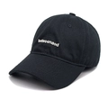 Detalle de gorra de béisbol de algodón negro con bordado blanco y perfil lateral definido - M (56-58cm) / Negro