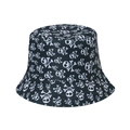 Bob noir de style streetwear avec motif imprimé de crânes et d'os blancs partout - Style Crâne
