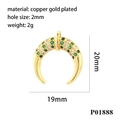 Detalle de colgante de cuerno dorado de 20mm con circonitas verdes para creación de joyas - Luna de Circonita Verde Blanca Dorada (P01888)