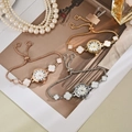 Three mother-of-pearl quartz bracelet watches with clover motifs in gold and rose gold - Gold (HS2512-550-03)