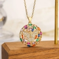 Collana con ciondolo a farfalla dorata con zirconi colorati su supporto di legno - Farfalla Tonda in Zirconia Colorata-23050