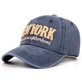 Dettaglio del ricamo New York e trama tela di cotone lavato su berretto vintage - Regolabile / Blu navy