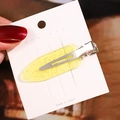 Detail einer 6 cm langen gelben Glitzer-Haarspange aus Acetat auf einer Displaykarte - 7# Haarspange Ohne Knicke / 6cm / Glitzer Gelb