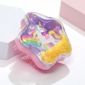 Dettaglio spazzola a stella con paillettes di unicorno e setole massaggianti rosa - Base Viola Pony Arcobaleno