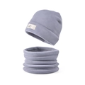 Conjunto de gorro y braga de forro polar en gris claro para protección del frío - Gris
