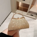 Elegante bolso de noche dorado con lentejuelas, brillantes strass y cadena de metal - Dorado