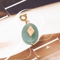 Vintage style gold stainless steel necklace pendant with green oval stone inlay - Green Gemstone Gold Rhombus