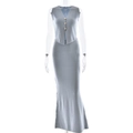Dettaglio del tessuto a maglia grigio su questo completo con gilet attillato e gonna - S / Blu